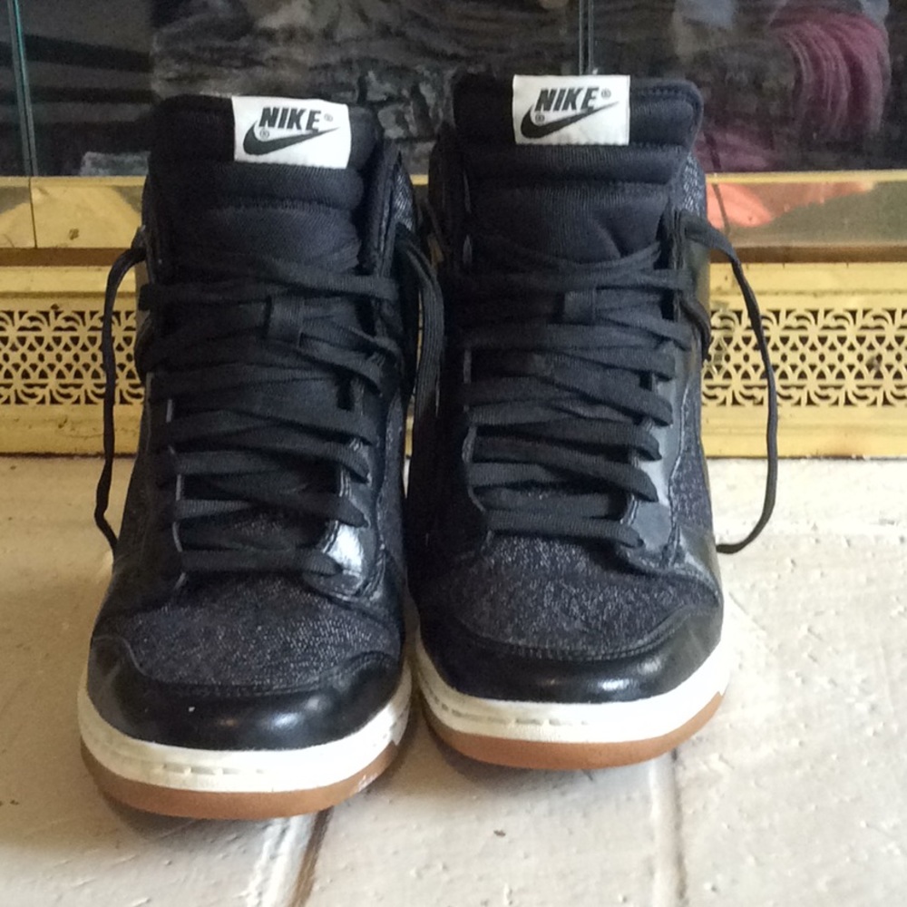 Nike high dunk wedge - New like condition